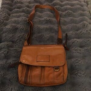 Fossil Brown Leather Crossbody Bag with Vintage Appeal